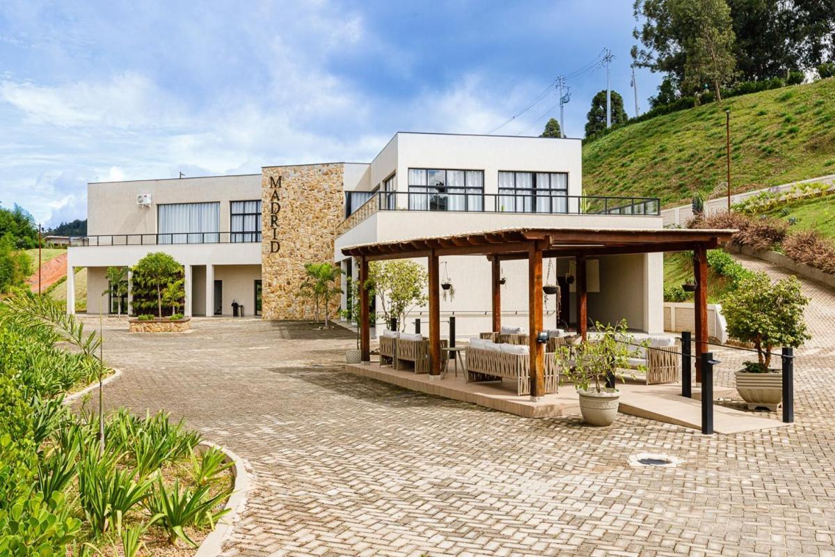 Vila Europeia Hotel Serra Negra  Exterior photo